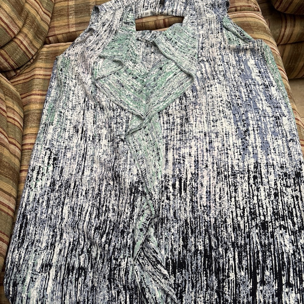 BCBGMaxAzria Gray and White Ruffled Sleeveless Blouse - Picture 2 of 7